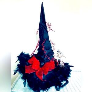Witch hat ❣️HOST PICK❣️Blood red & black Feathers skeletons, vines & flowers 1of